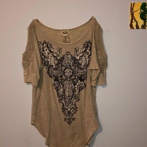 First picture is the front, and the second is the back of the shirt:)